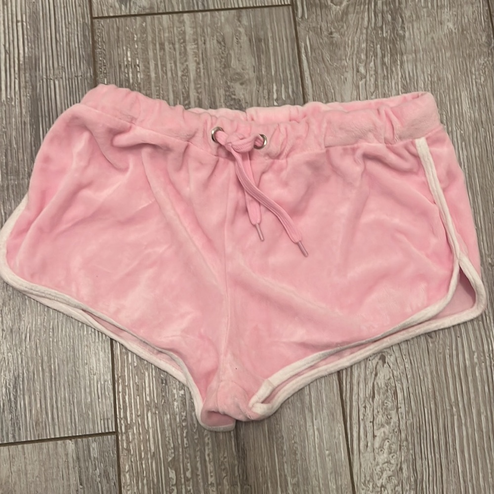 Pink Shorts bundle - Picture 2 of 5